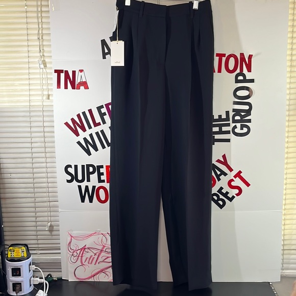 Wilfred Pants - Aritzia color black Effortless Pant